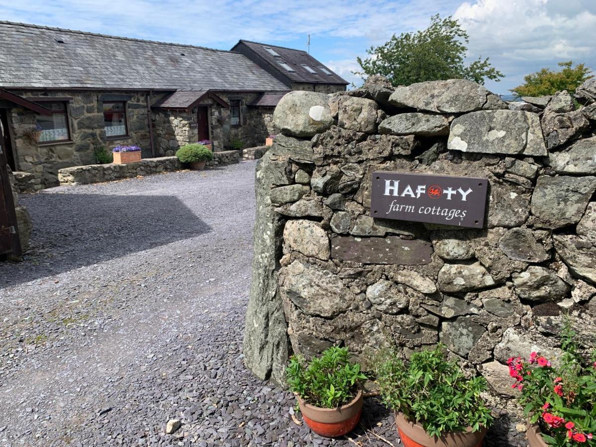 Hafoty Farm Cottages Caernarfon Exterior photo